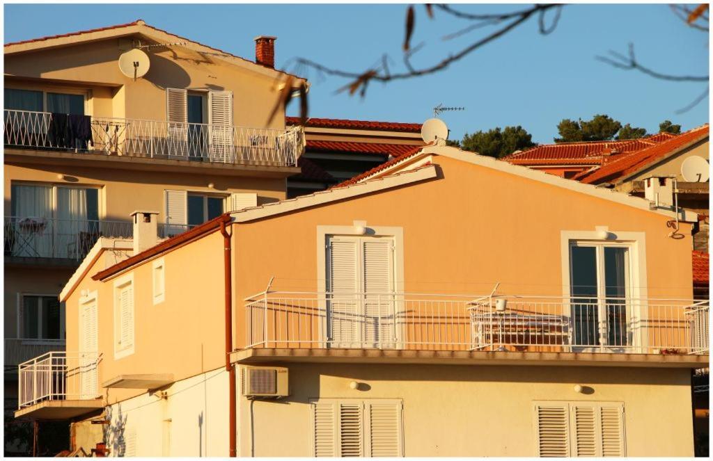 Appartement Mikelin à Primošten Extérieur photo